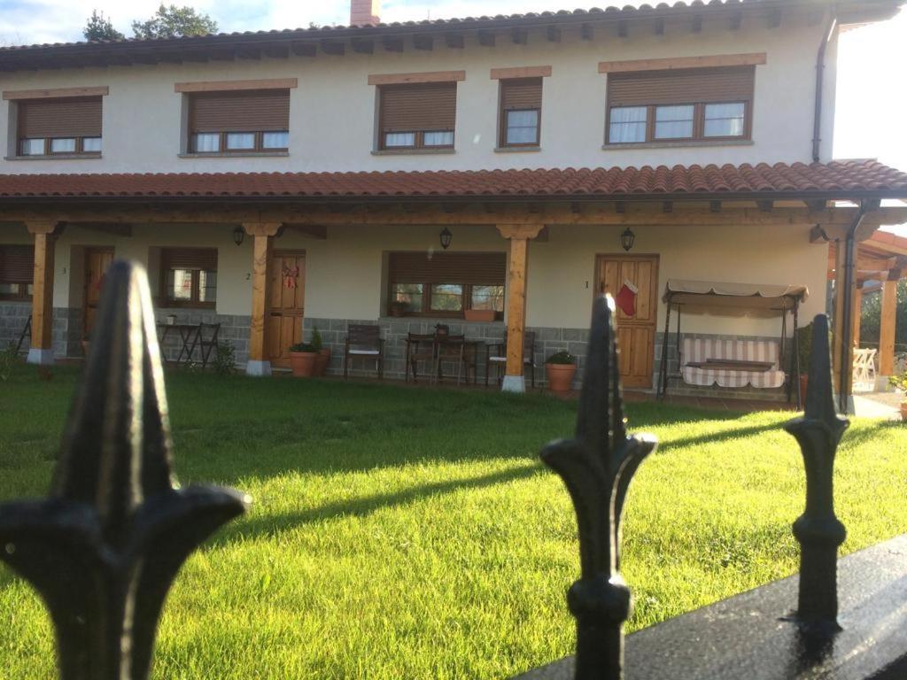 La Llastra De Garana Llanes Exterior foto